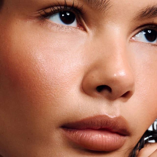 Rhode peptide lip shape