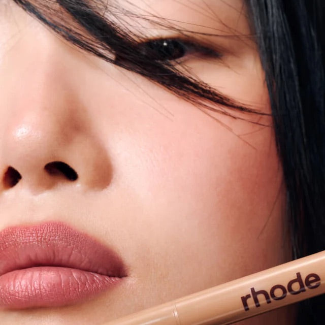 Rhode peptide lip shape